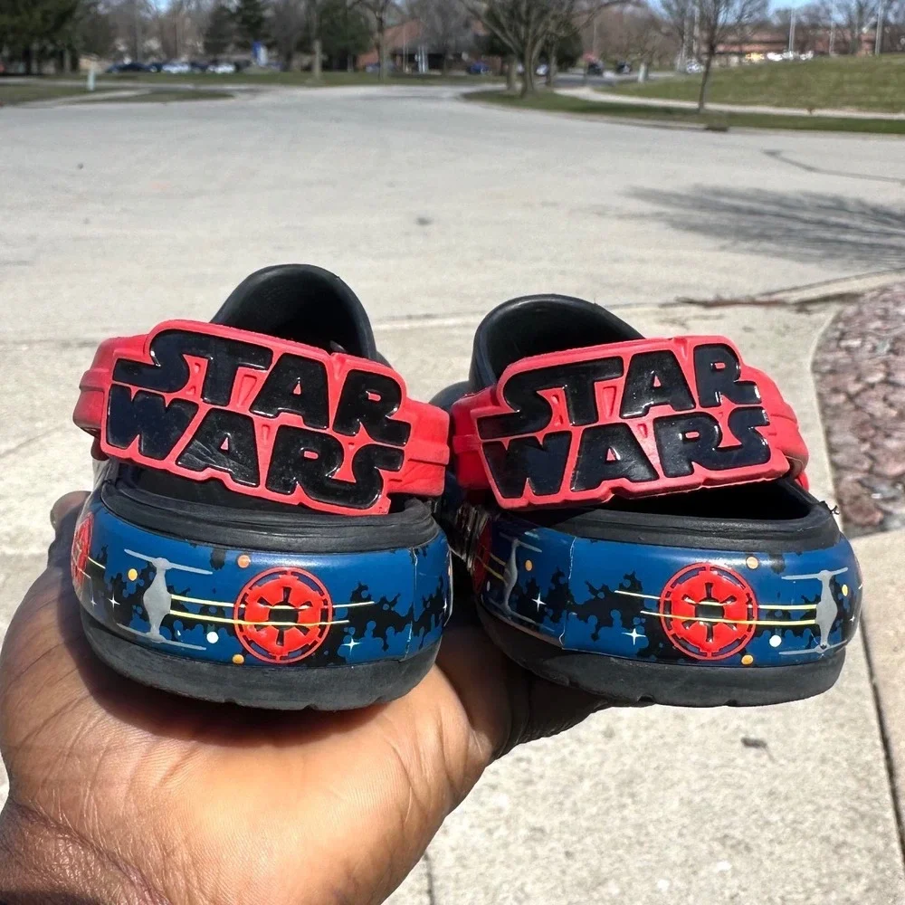 Crocs Kids Classic Star‎ Wars Theme Clogs Toddler Size 11 Blue Sandals